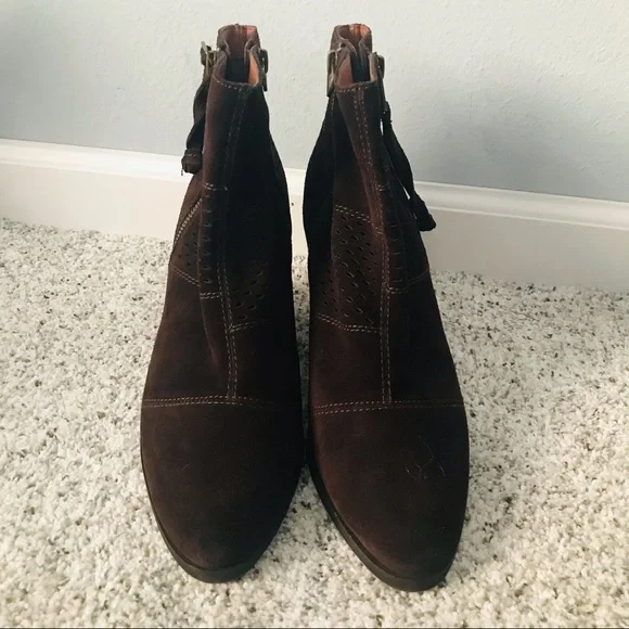 Lucky Brand Ramses Java Bootie - Picture 2 of 10